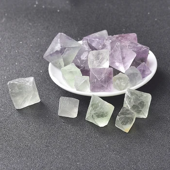 Natūralių Kristalų Fluorito Octahedral Crystal Rock Egzempliorių Gydymo Reiki Energijos Akmuo Modernių Namų Puošybos Amatus Dovana