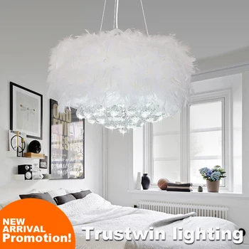 Nuostabi romantiška plunksnų plunksnų kamuolio stiliaus su led lemputė balta modernių lubų kabo skrydžių kristalų plunksnų šviestuvo LED